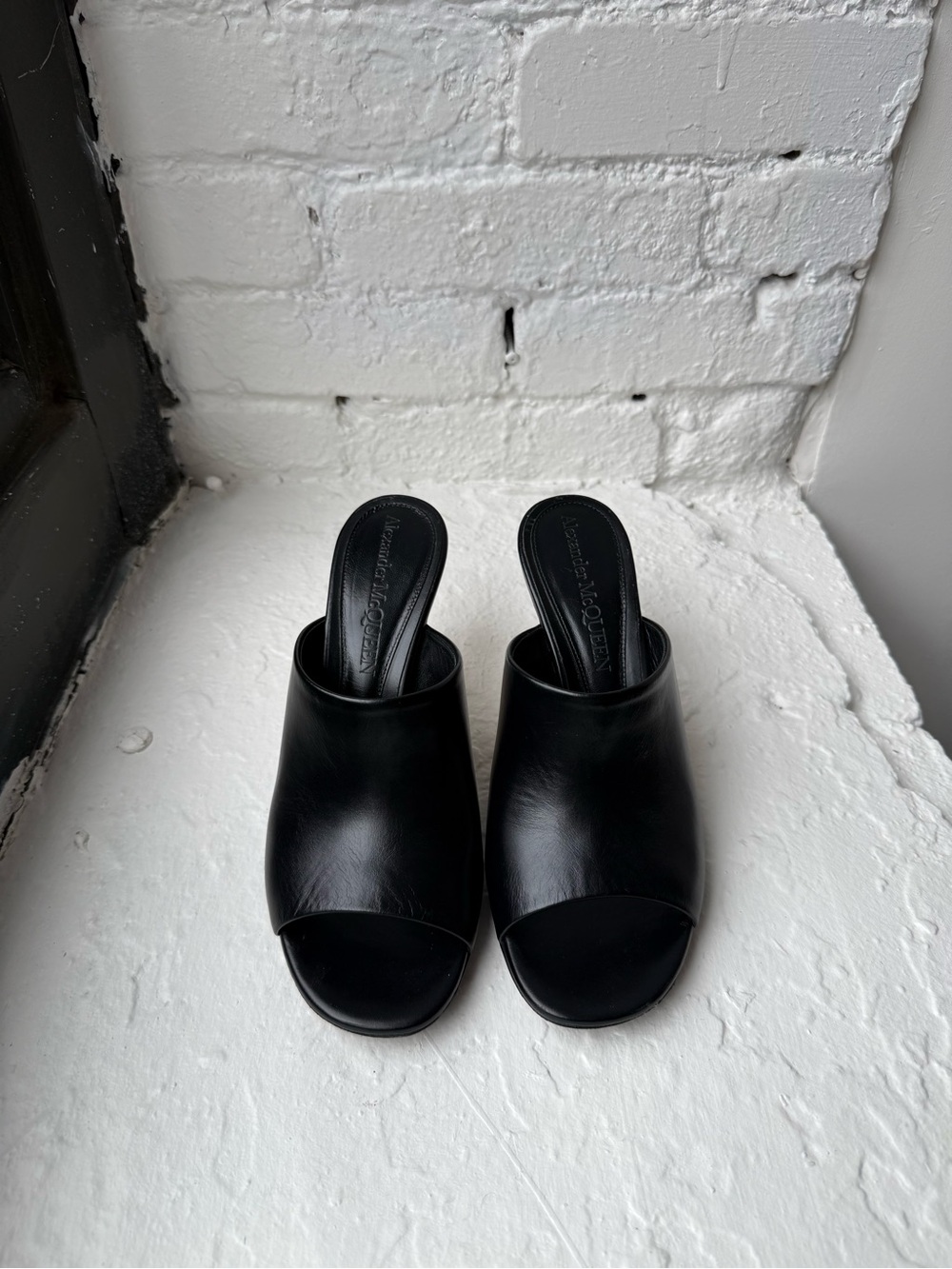 Alexander McQueen Black Leather Open-Toe Mule Sandals